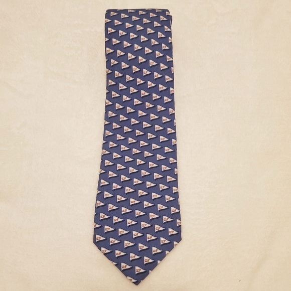 Vineyard Vines Blue Whale Tie - Picture 5 of 5